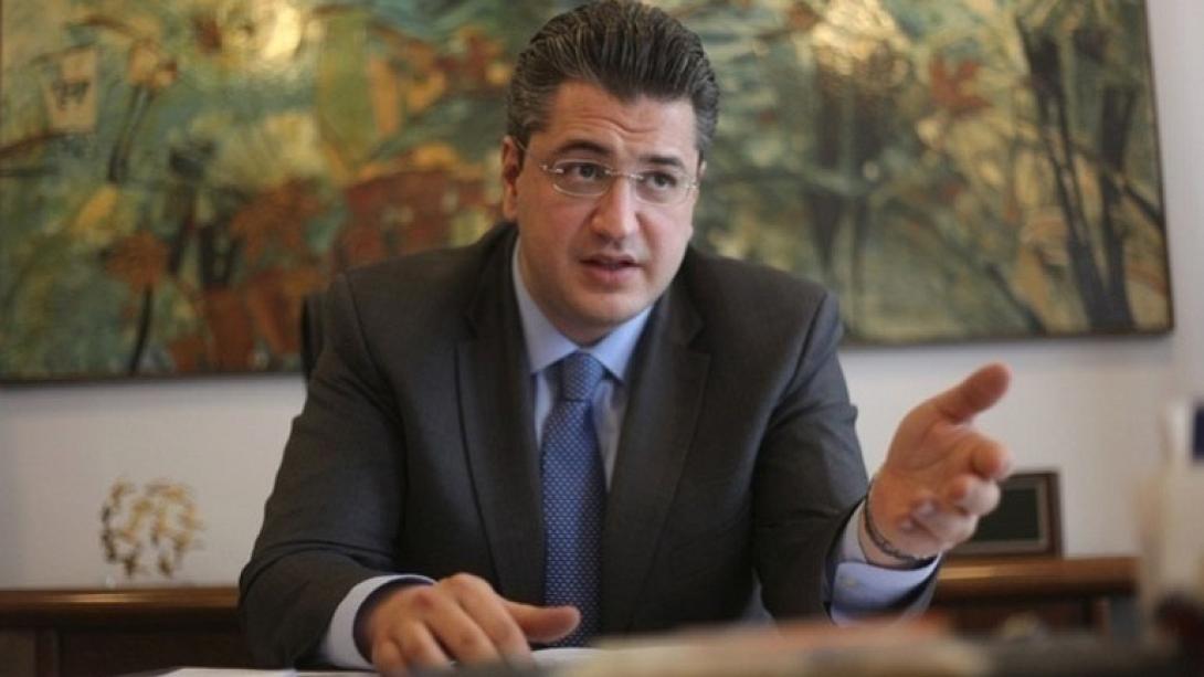 απόστολος τζιτζικώστας