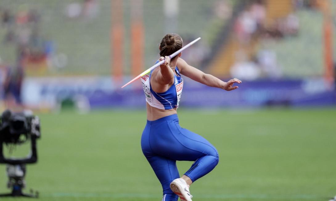 Ελίνα Τζένγκο