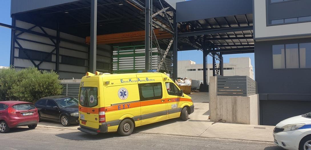 ΕΚΑΒ - εργατικό δυστύχημα στη ΒΙΠΕΗ