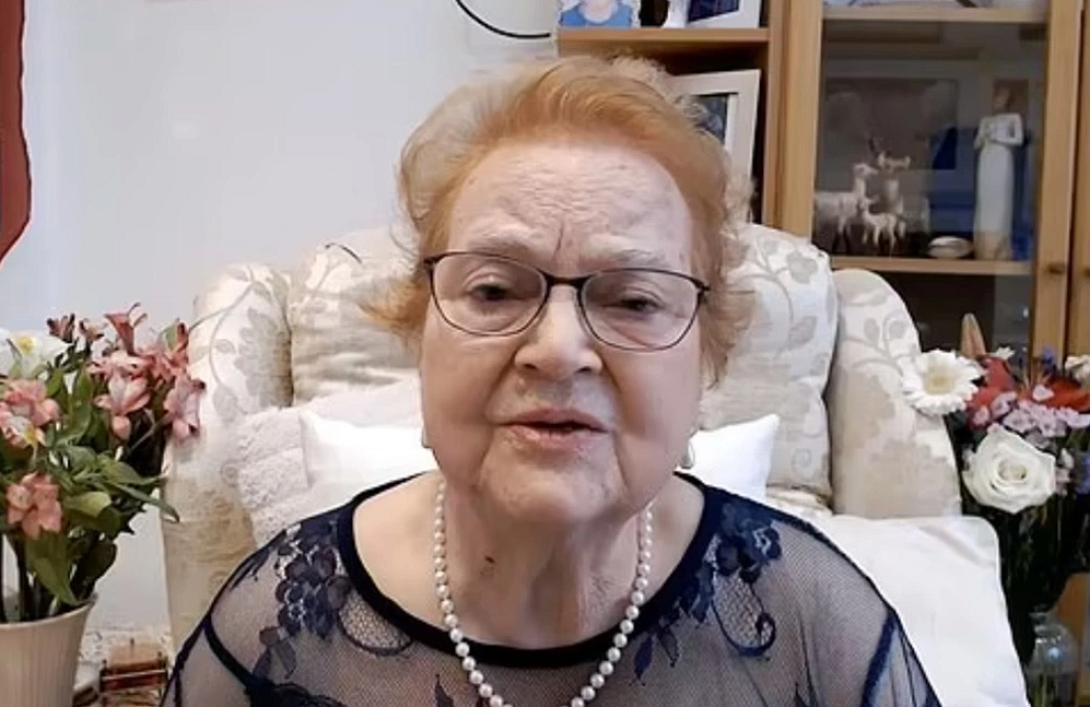 νεκρή ολόγραμμα κηδεία