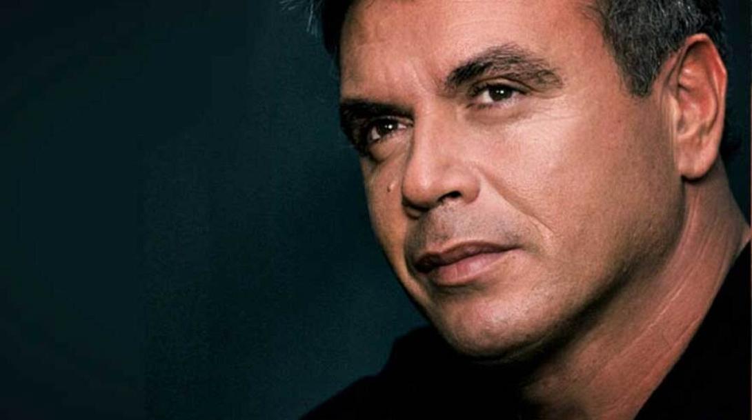 μανώλης λυδάκης