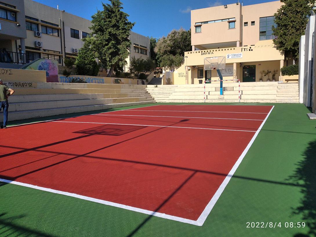 Ολοκληρώθηκαν οι εργασίες αποκατάστασης του γηπέδου μπάσκετ - βόλεϊ του 11ου ΓΕΛ Ηρακλείου