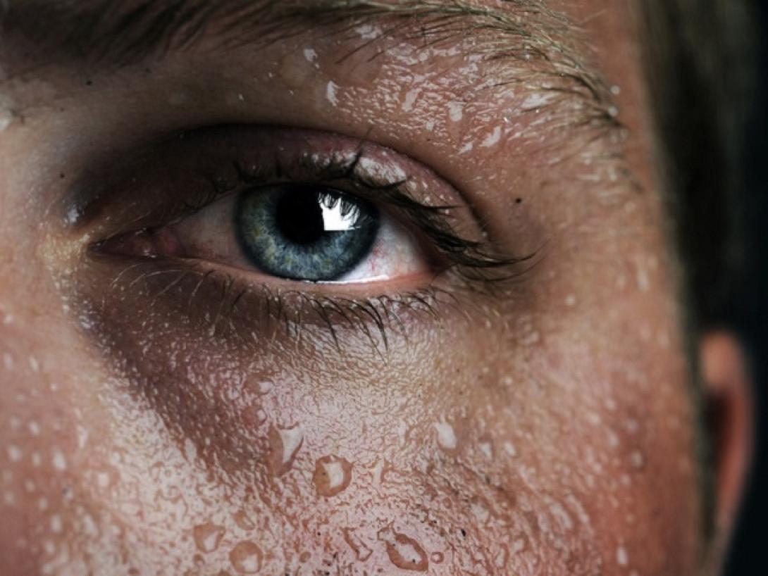 ιδρώτας, ιδρωμένη γυναίκα