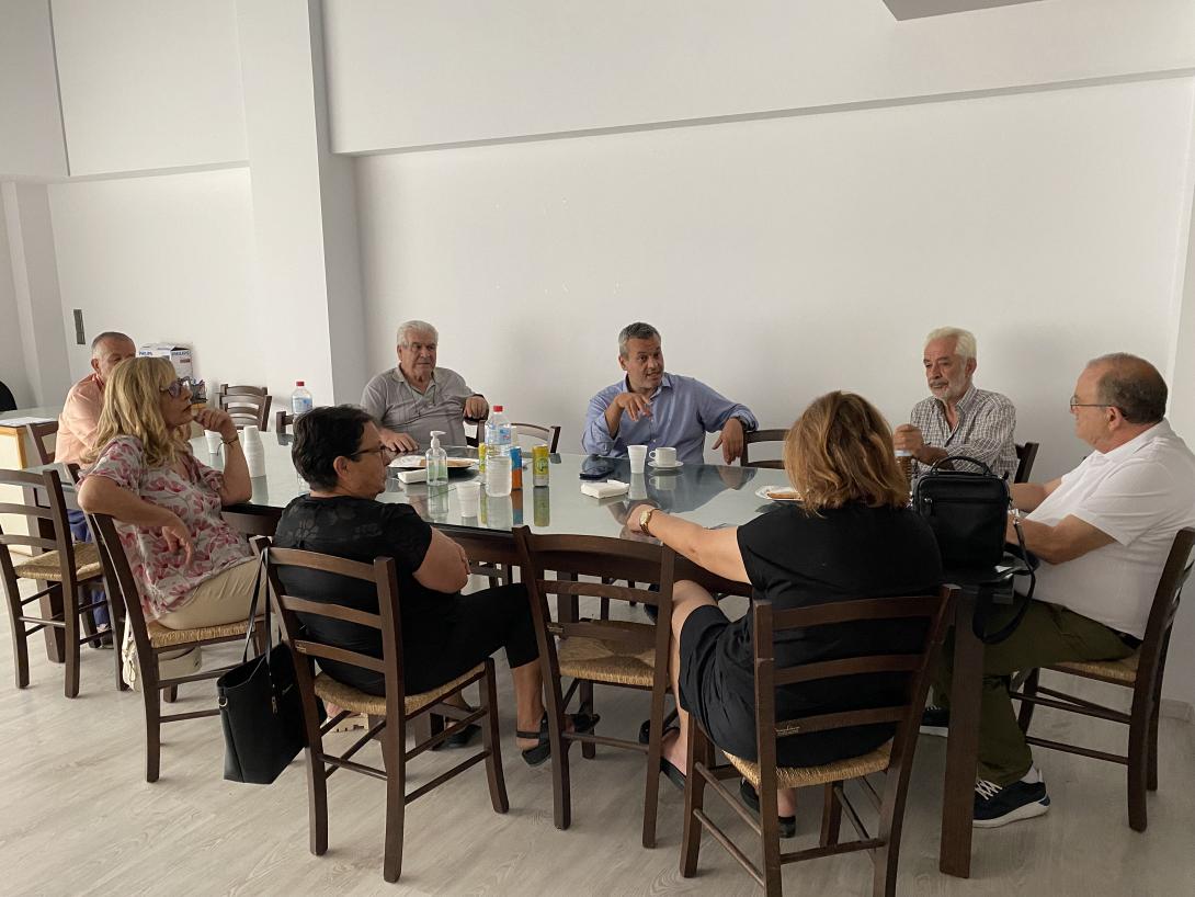 Μαμουλακης Χάρης ΤΡΙΤΕΚΝΟΙ