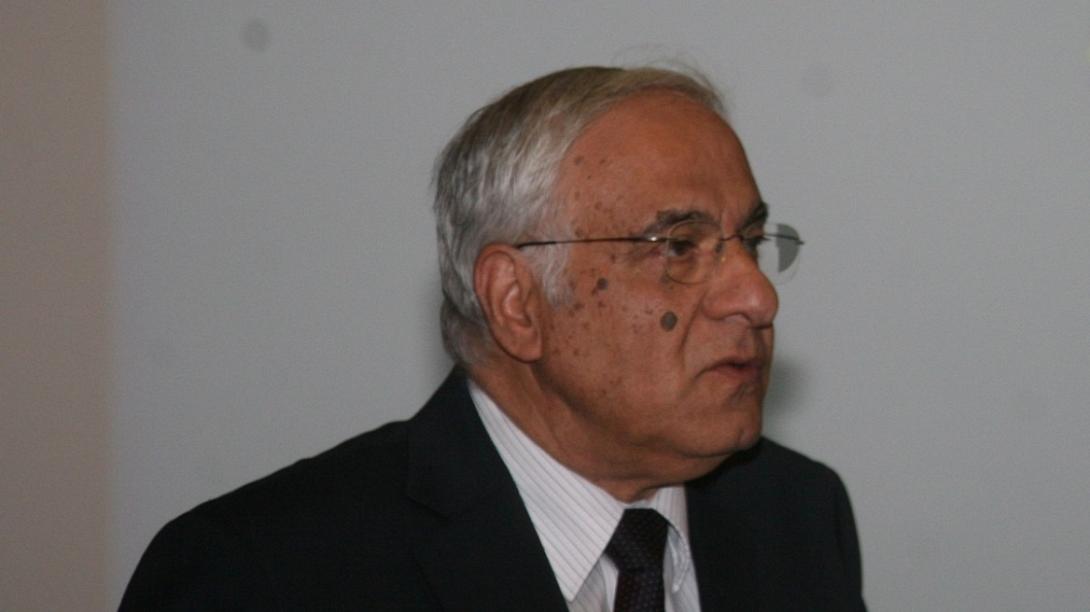 Διονύσης Σιμόπουλος