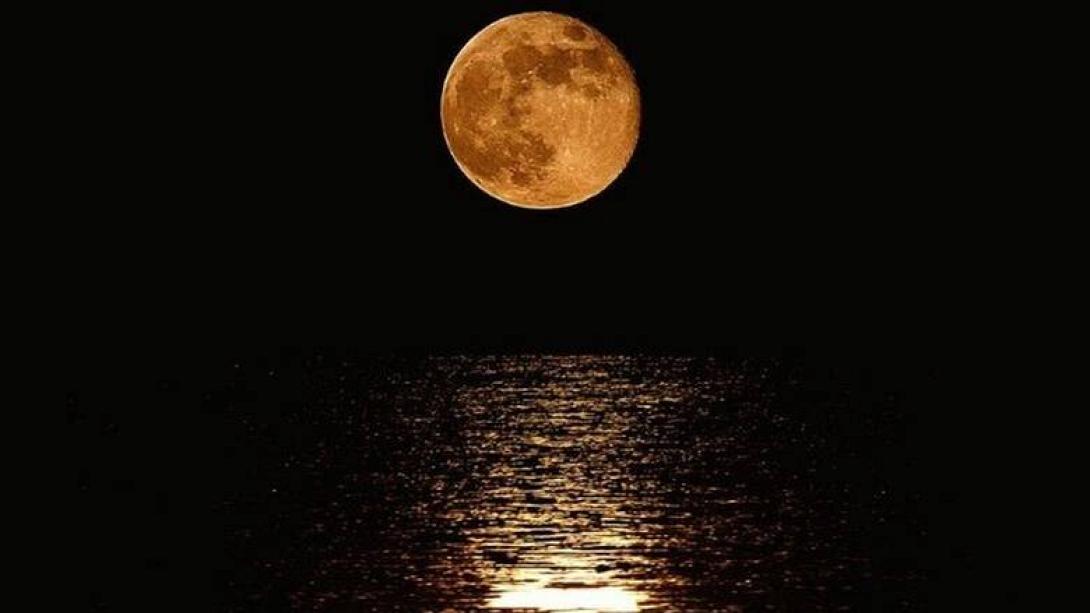 πανσέληνος