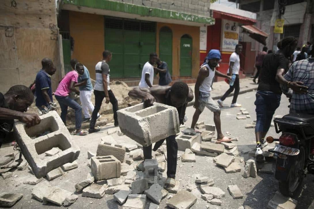 αϊτή διαδηλώσεις