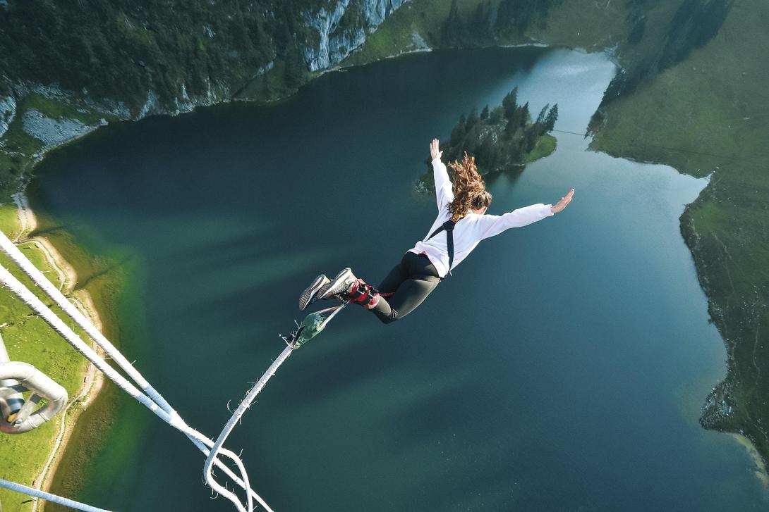 bungee jumping