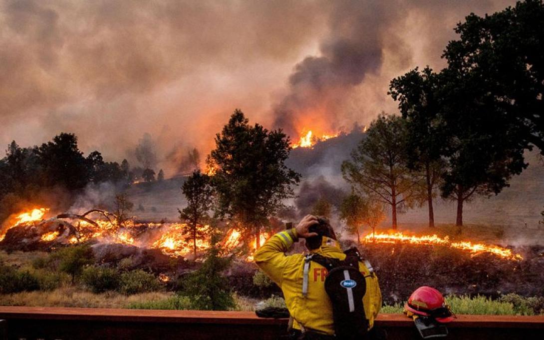 φωτιά καλιφόρνια