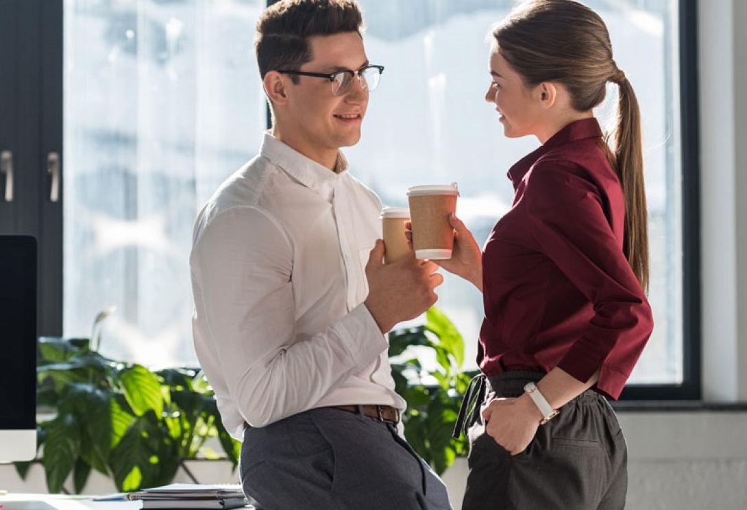 φλερτ σην δουλειά