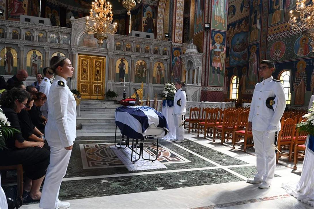 κηδεία θάλεια λάρισα