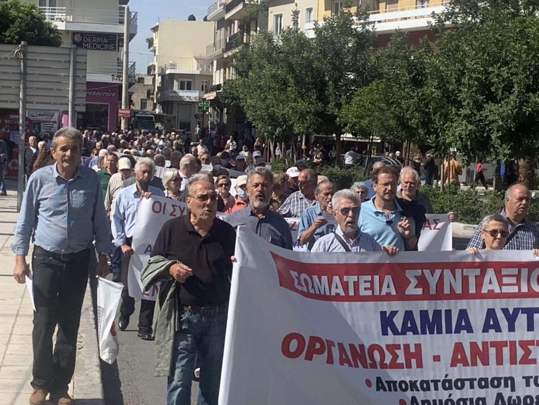 Ηράκλειο: Μαζική η συμμετοχή των συνταξιούχων στην παγκρήτια κινητοποίηση
