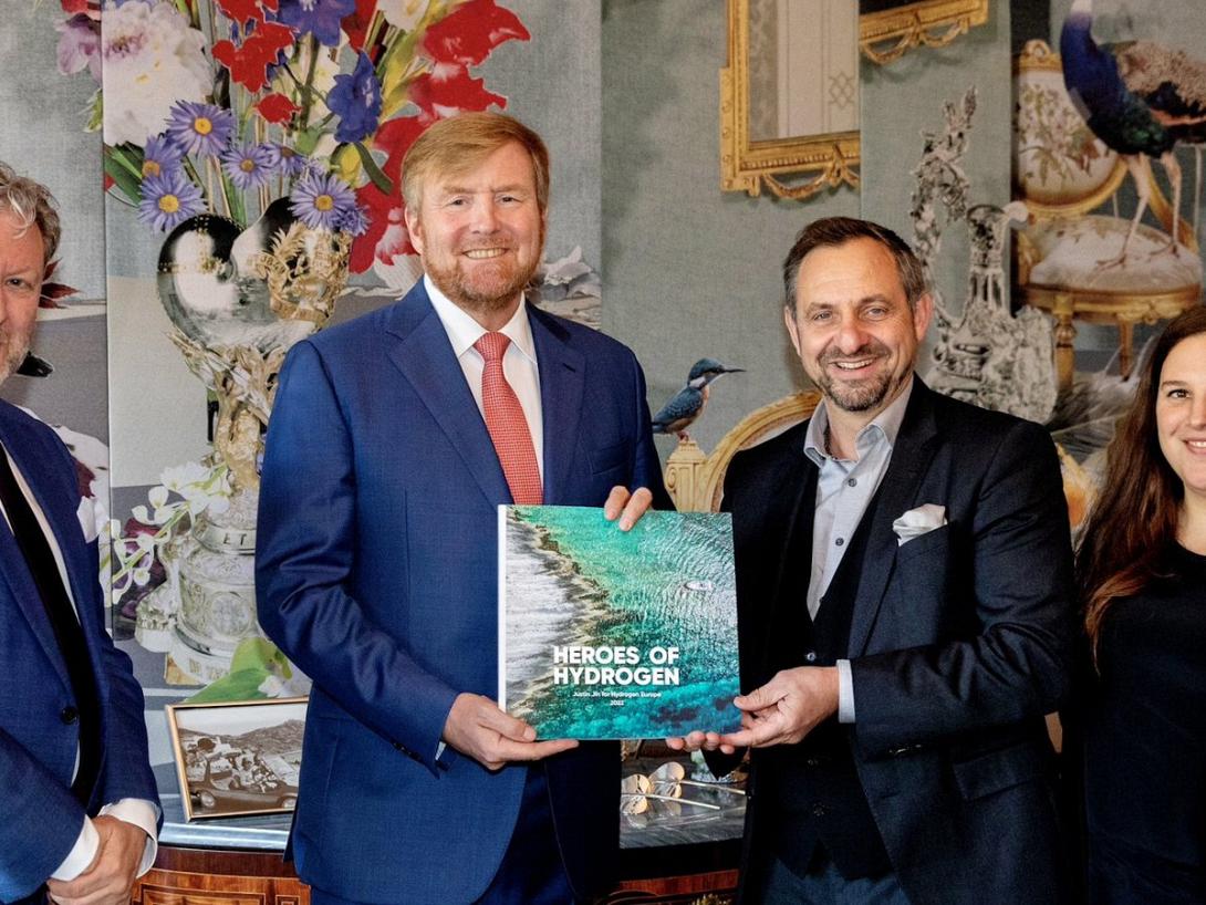 βασιλιάς Ολλανδίας, Γιώργος Χατζημαρκάκης