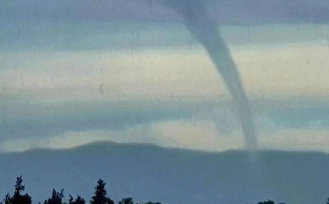 υδροστρόβιλο στην Κορινθία