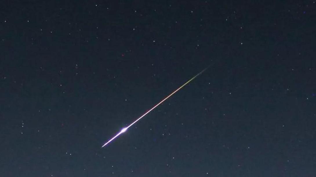 μετεωρίτης