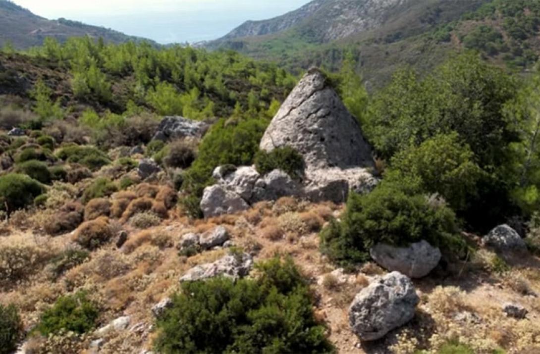 Πυραμίδα Σούγιας