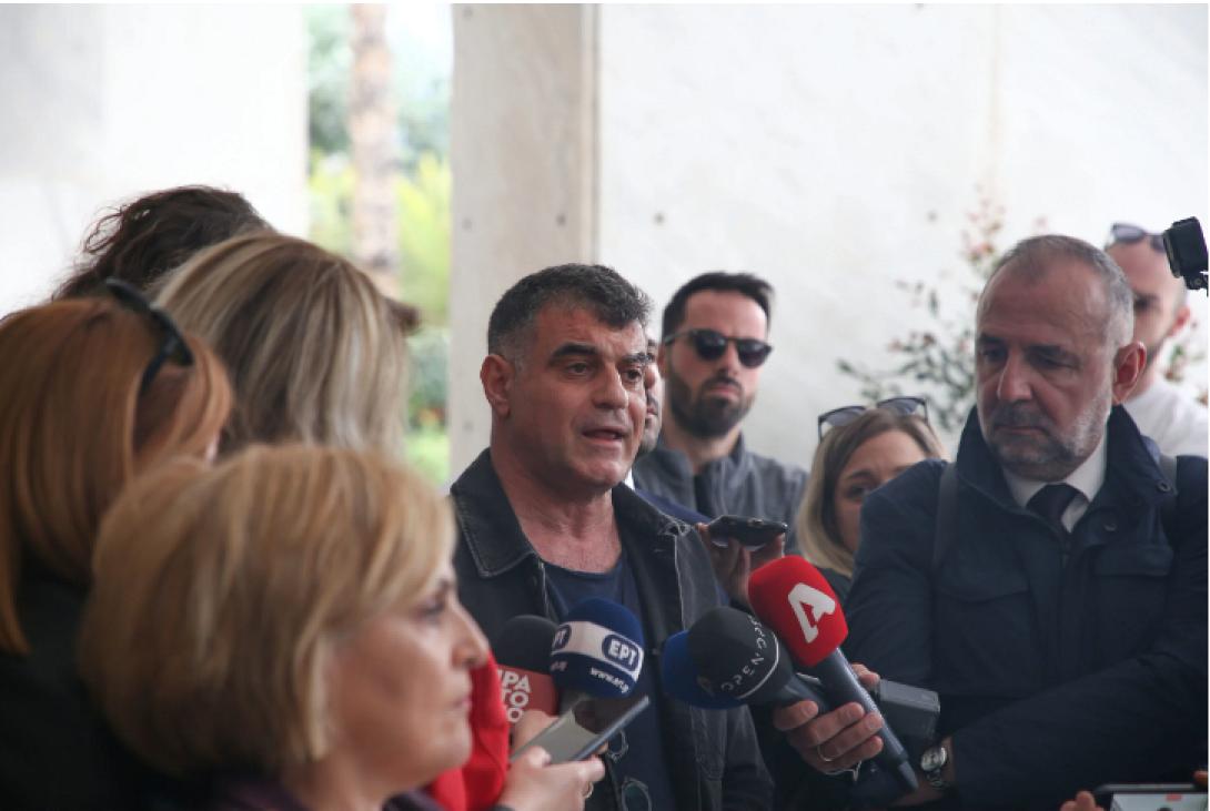 κώστας βαξεβάνης_υποκλοπές