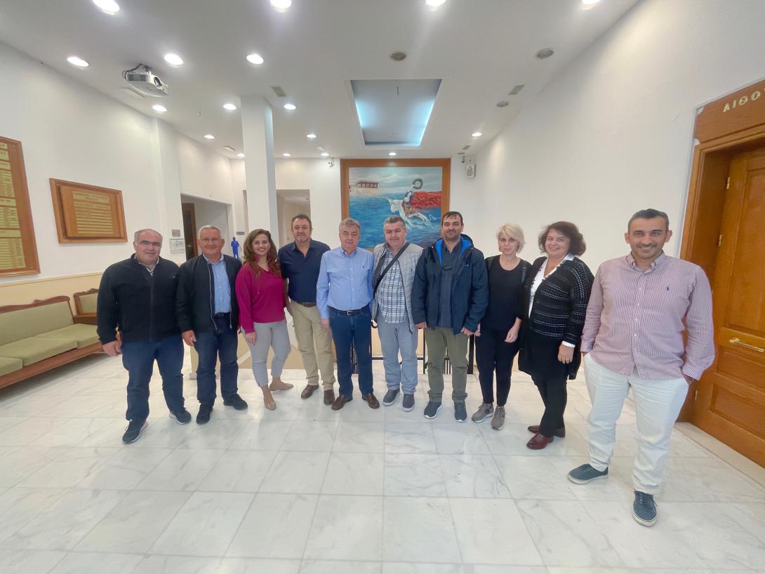 Συνάντηση εργασίας για την ενεργειακή αναβάθμιση των εργατικών κέντρων της Κρήτης 