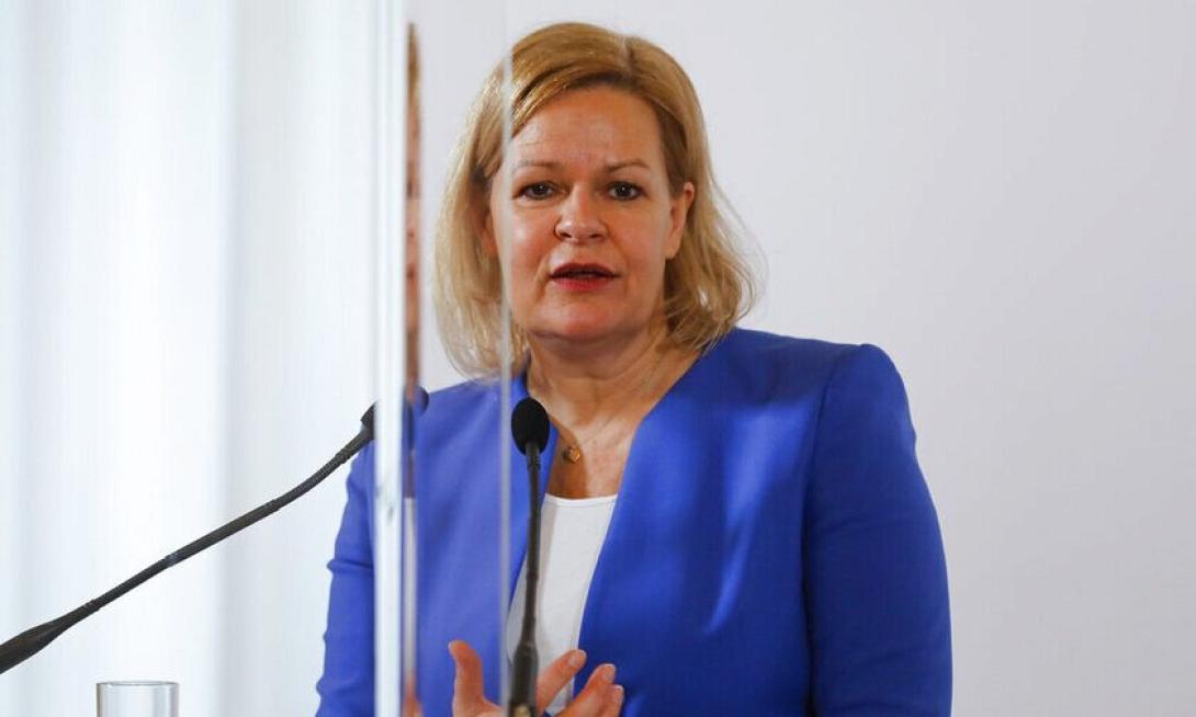 νάνσι φέζερ