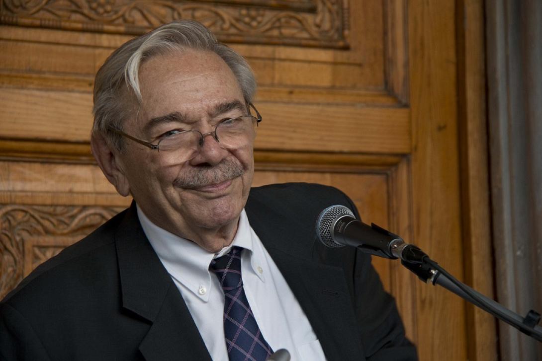 Στέλιος Ματζαπετάκης