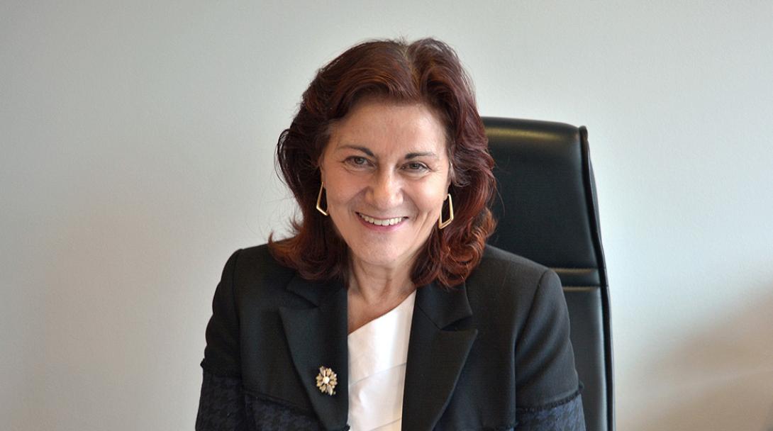 θεανώ φωτιου