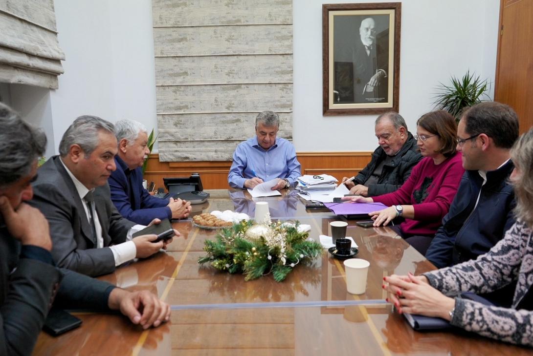 ΑΡΝΑΟΥΤΑΚΗΣ 