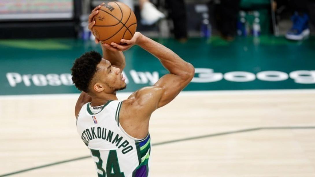 ΑΝΤΕΤΟΚΟΥΝΜΠΟ