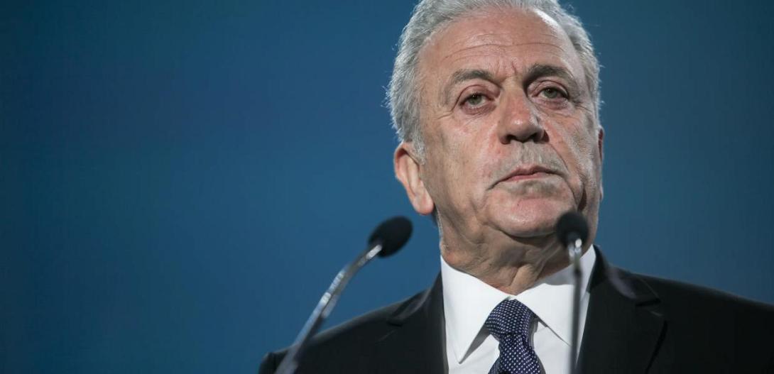 δημήτρης αβραμόπουλος