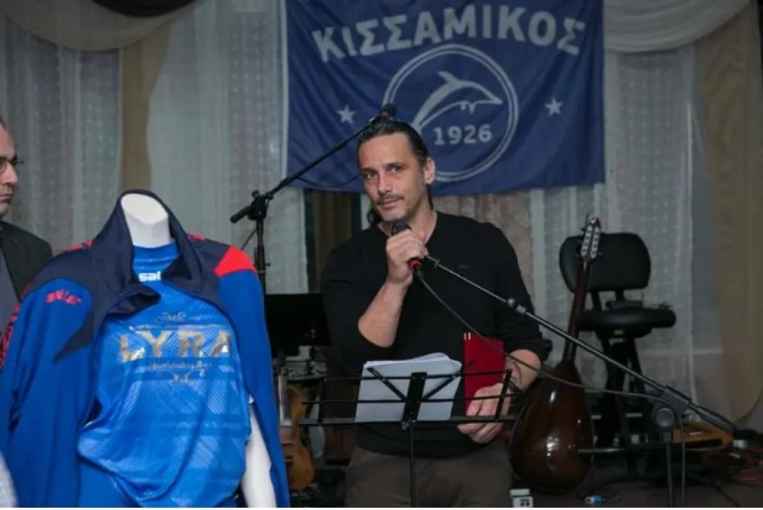 κώστας βαρουχάκης