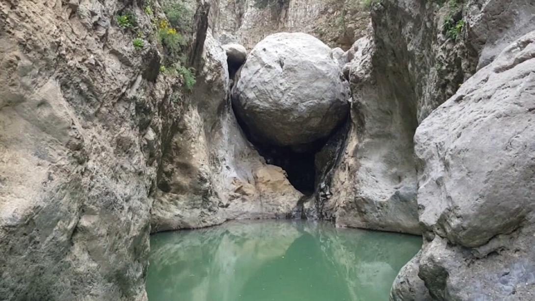 λίμνη του “Νεραϊδοκόλυμπου”.