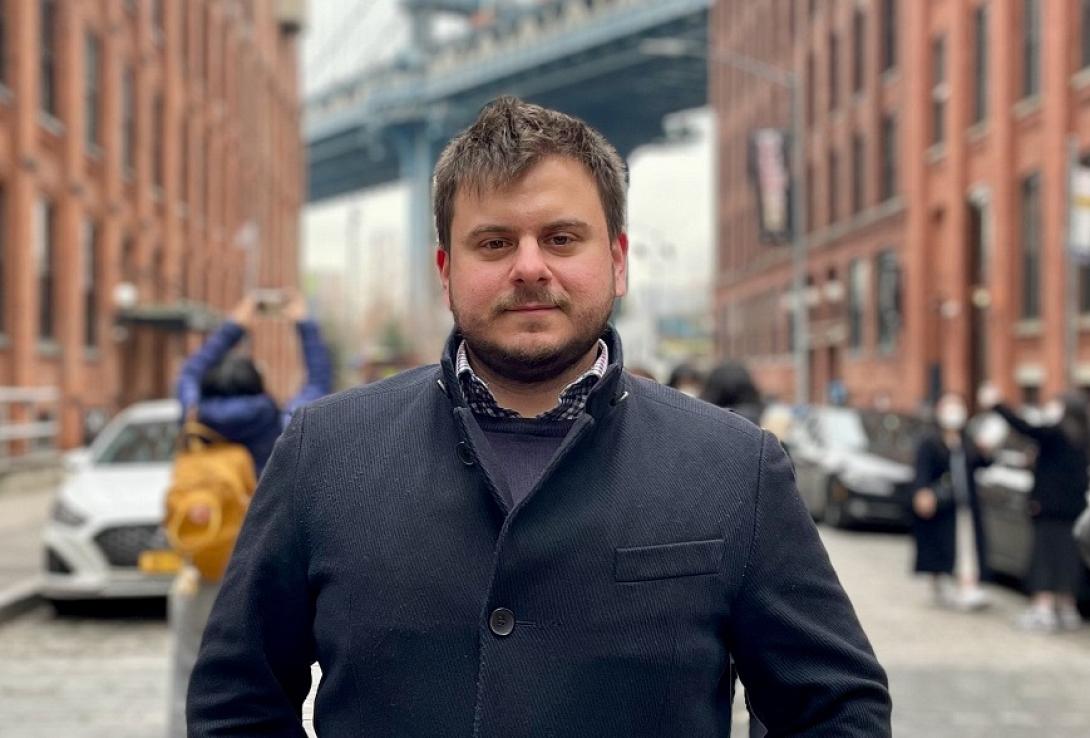 άλεξ πρωτονοτάριος