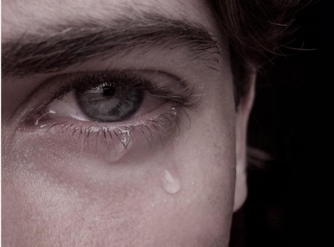 δάκρυ άνδρας