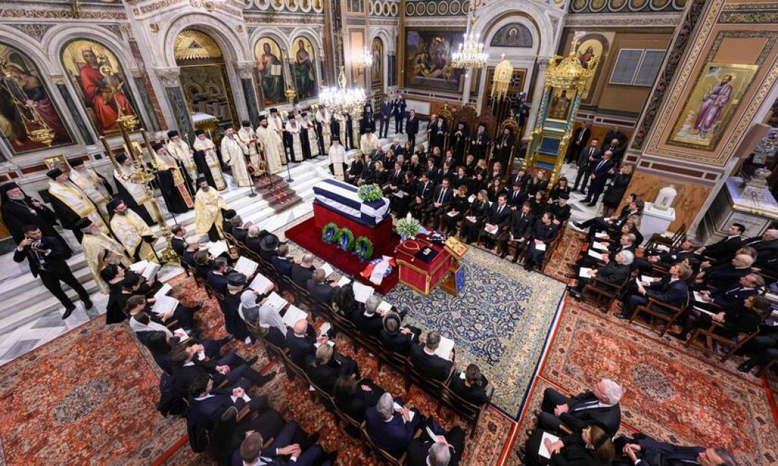 κηδεία κωνσταντίνου