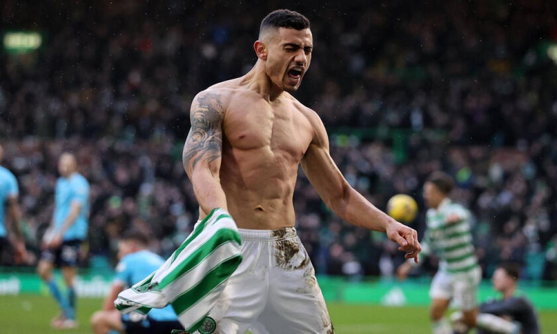 Γιακουμάκης Σέλτικ