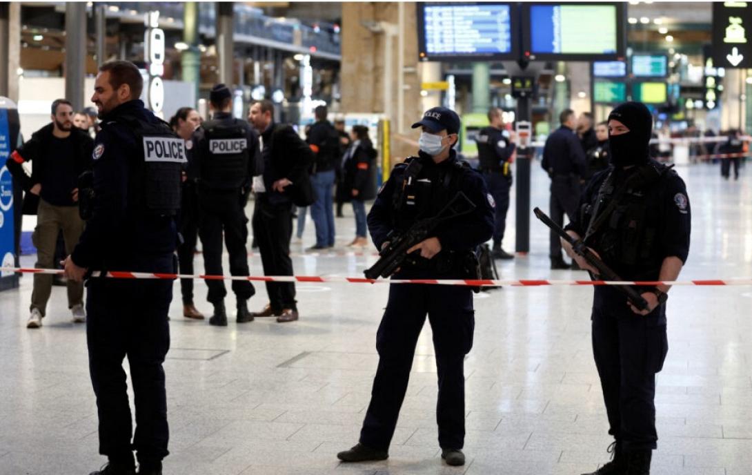 παρίσι επίθεση μαχαίρι