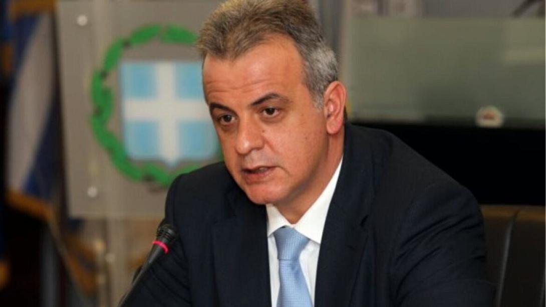 Μανόλης Όθωνας