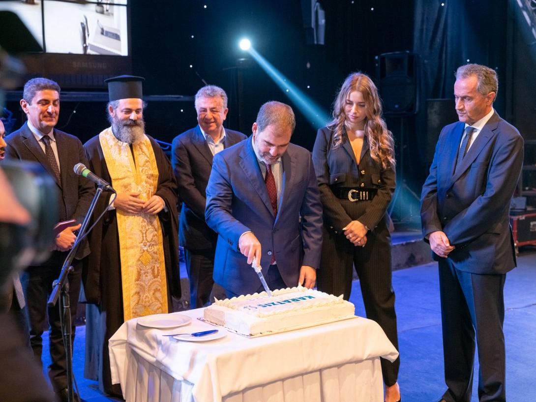 O Όμιλος Καράτζη έκοψε την πρωτοχρονιάτικη πίτα του