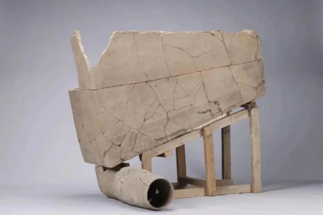 ΚΙΝΑ ΤΟΥΑΛΕΤΑ