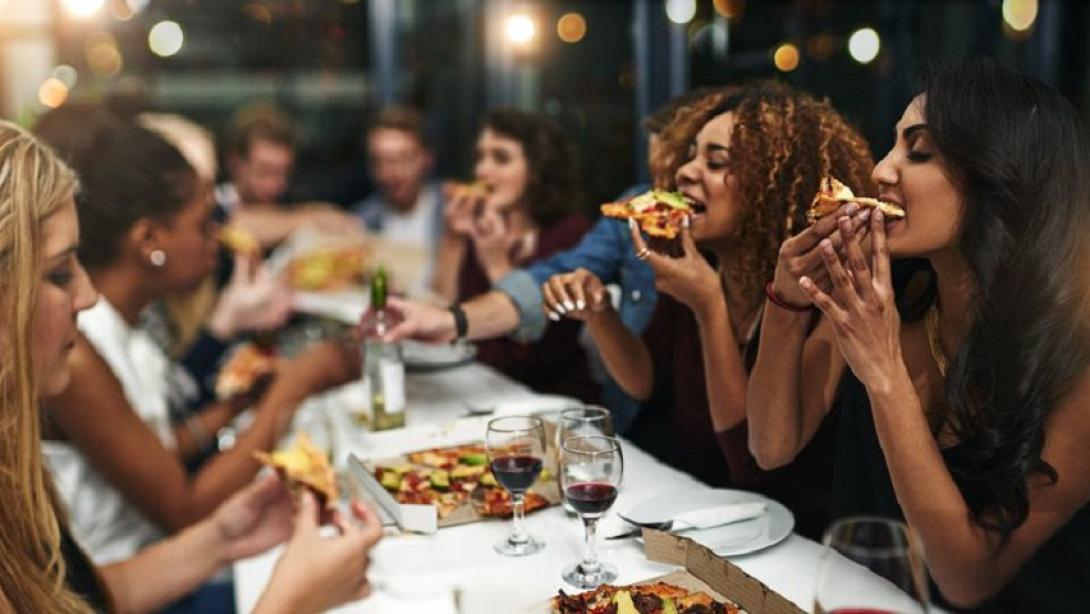 φαγητό σε εστιατόριο