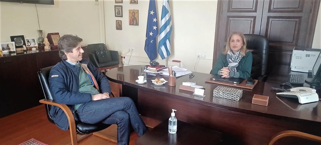 αποκεντρωμένη διοικηση - κωστας τριάντης