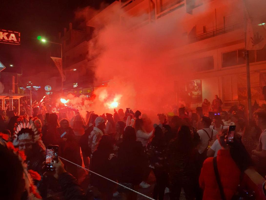 νυχτερινή παρέλαση ρέθυμνο