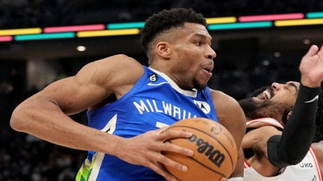 ΑΝΤΕΤΟΚΟΥΝΜΠΟ