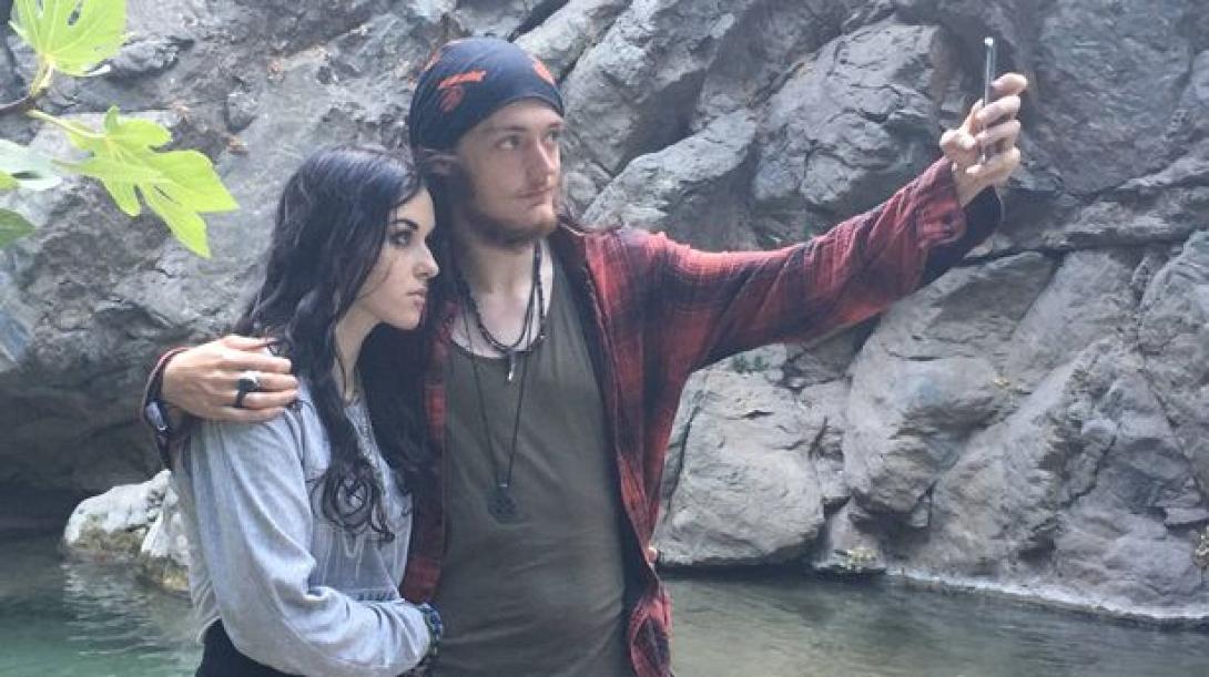 ζευγάρι απαγχονισμένο