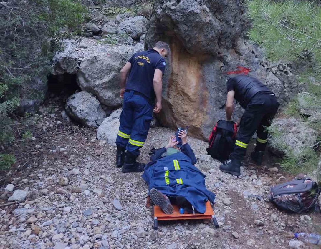 Κρήτη: Έκανε πεζοπορία και τραυματίστηκε