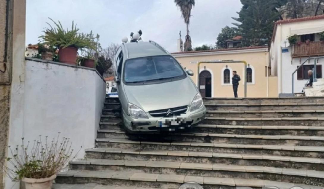 Καλαματα οδηγος 92χρονος