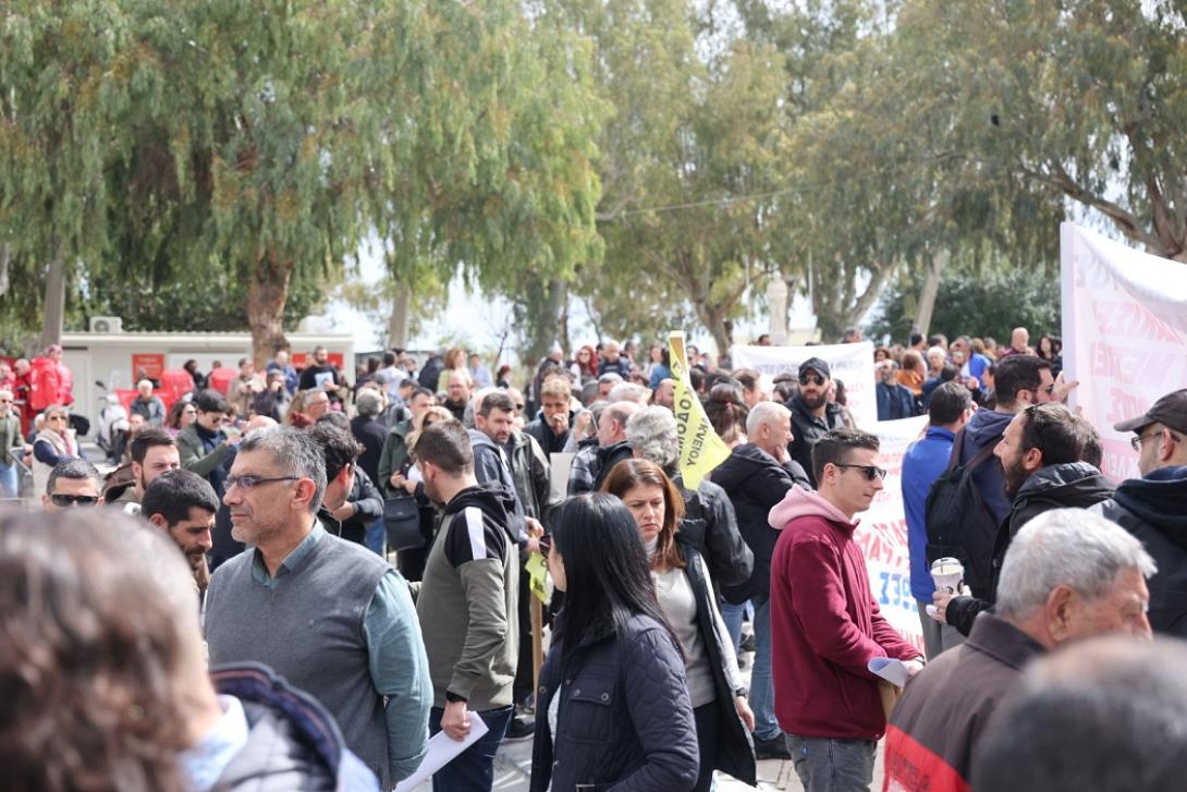 απεργία πλατεία ελευθερίας