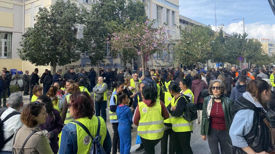 συμβασιουχοι