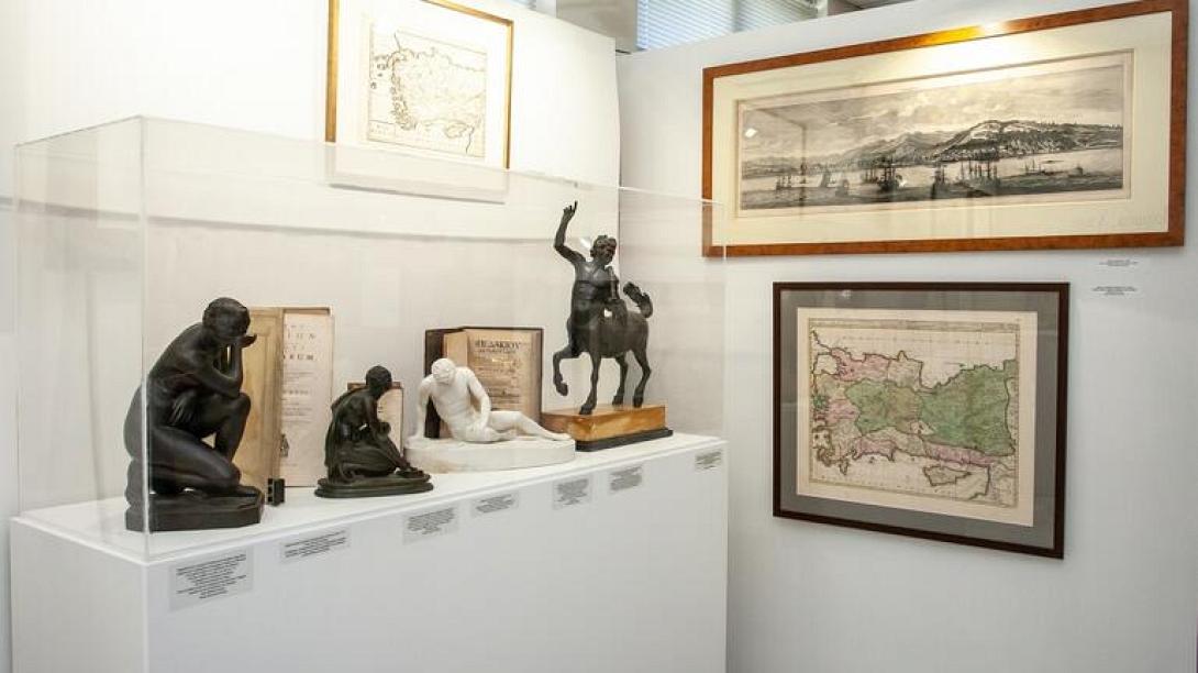 εκθεση μικρασιατων