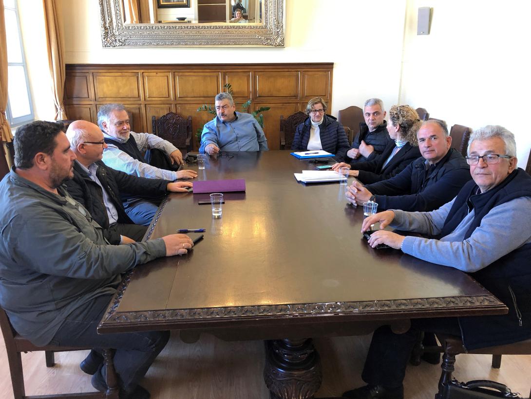 καλογερης σύσκεψη