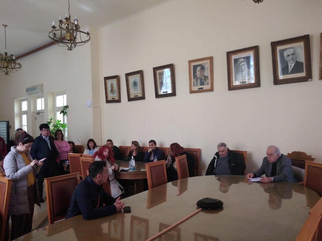 λοτζια συμβασιουχοι